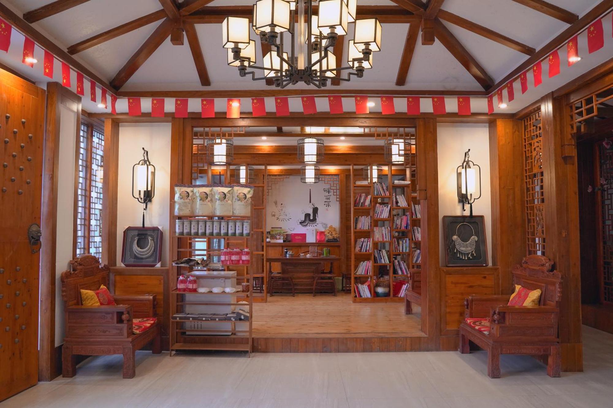 Apartamento 一树一花客栈眷恋店 Wulingyuan Exterior foto